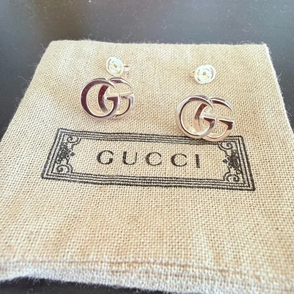 Gucci Silver Iconic GG Marmont Stud Earrings - Picture 2 of 9